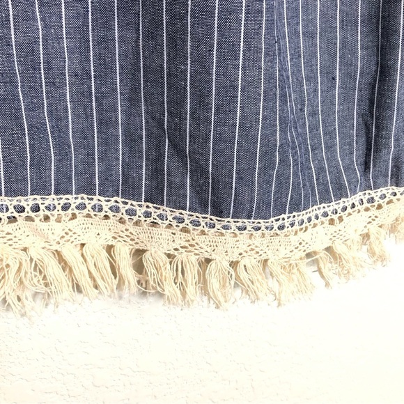 Velzera Chambray Embroidered Floral Tunic Mini Dress Top Medium Size 1X - Picture 4 of 9